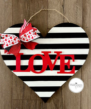 Load image into Gallery viewer, Valentine's Day Heart Door Hanger- Love Door Decoration
