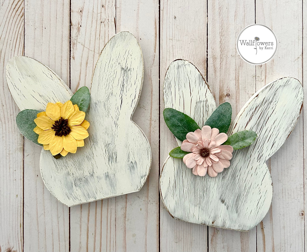 Weathered Bunny Shelf Sitter